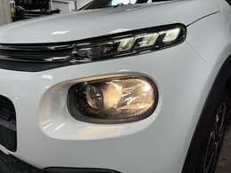 ヘッドライトもきれいです　キセノンヘッドライト