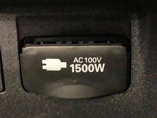 【1500Wアクセサリーコンセント】消費電力1500Wまでの家電が使えます。キャンプやスポーツ・アウトドアでのアクティビティはもちろん、災害・停電の際に大活躍♪