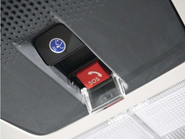 新世代コネクテッド技術「Honda CONNECT」搭載。緊急時にオペレーターのサポートを受けることも可能です。