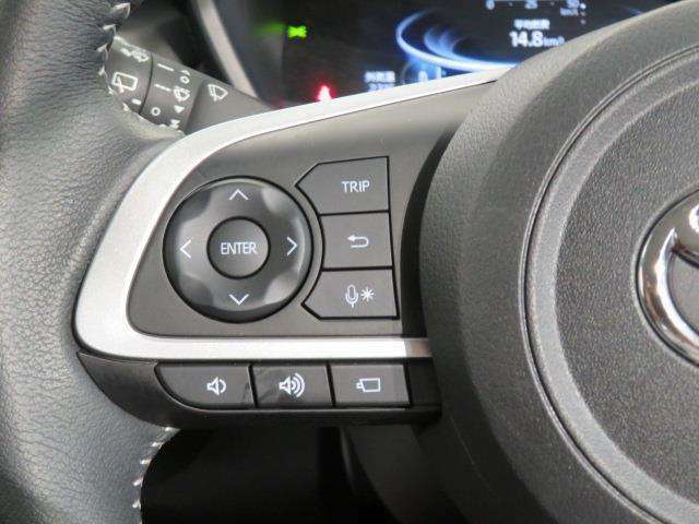 【ステアリングスイッチ】左です。ハンドルから手を離さず、運転に集中したまま手元でオーディオ操作等ができます。
