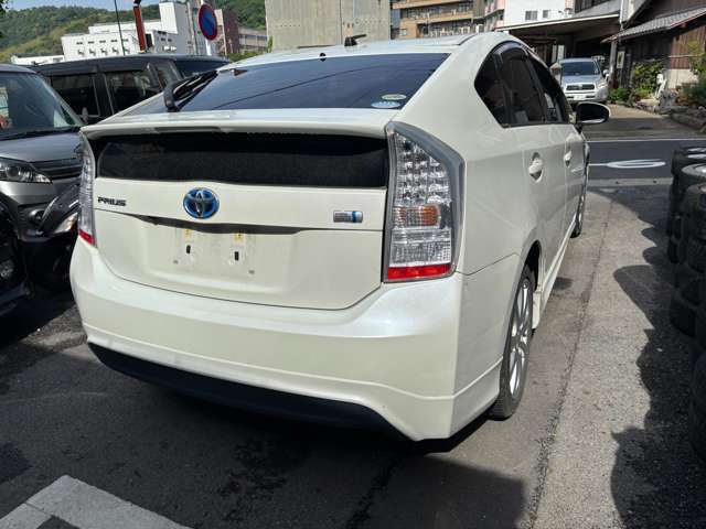 当社は徹底した経費削減のため、第二駐車場を遠方に借りています。ご来店の際はお電話の程宜しくお願い致します！