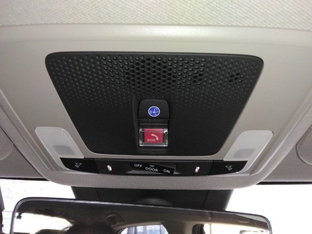 Honda CONNECT搭載！Honda Total Care プレミアムのサービスを利用することができます。詳しくは販売会社へお気軽にお問い合わせください。