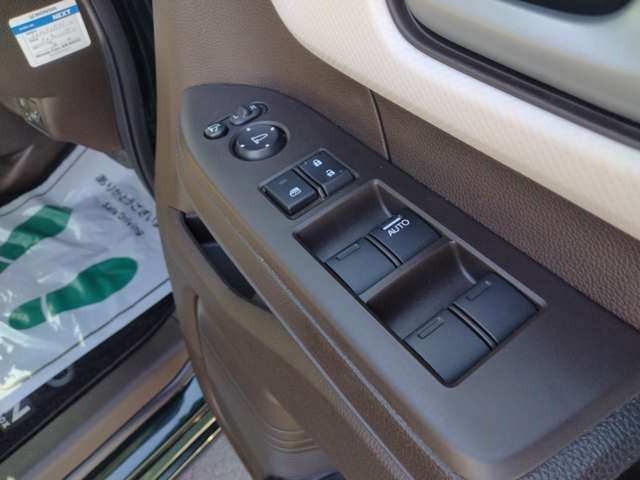 ご覧頂き誠にありがとうございます！車両状態や装備の事で気になる事やご不明点等御座いましたら、お気軽にお問い合わせください♪
