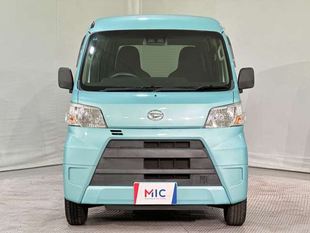 当店のこだわりはズバリ「価格」です。車両仕入れにとことんこだわり、良質な車両を安く取り揃えております。