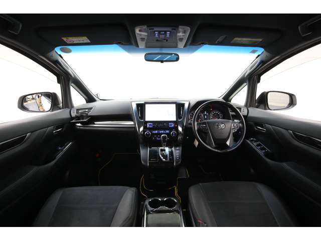 【高品質な中古車を適正価格で】「買ってすぐに多額の修理費がかかった」「アフターサービスが無かった」「高額なオプションを提示された」このような事が無いよう、高品質な中古車を適正価格で販売しています。