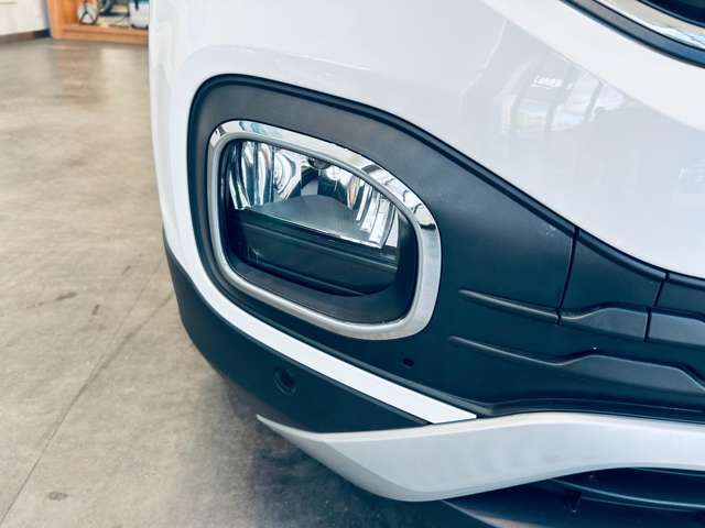 【ライト・ランプ】『ライト/ランプ周辺』の画像になります。写真の内容に関してご不明点、ご質問等がございましたらお気軽にガリバー店舗までお問い合わせください。