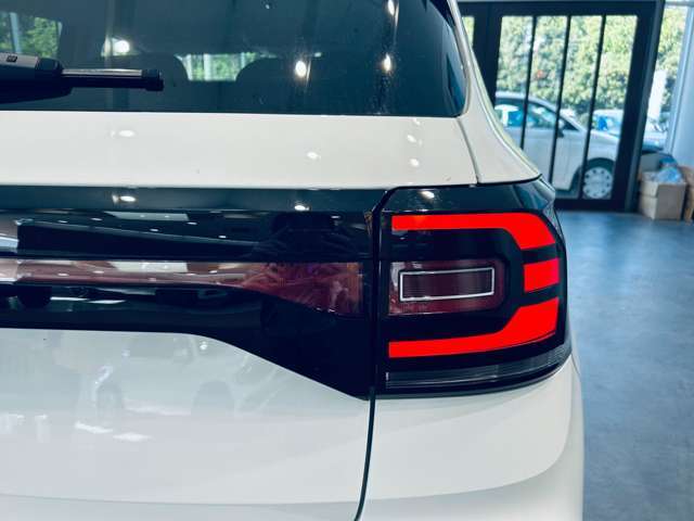 【後】『外装：後側』の画像になります。写真の内容に関してご不明点、ご質問等がございましたらお気軽にガリバー店舗までお問い合わせください。