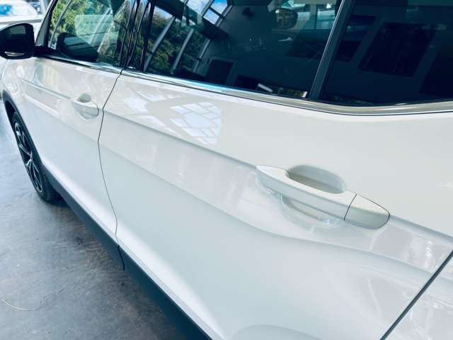 【ドアノブ】『外装：ドアノブ周辺』の画像になります。写真の内容に関してご不明点、ご質問等がございましたらお気軽にガリバー店舗までお問い合わせください。