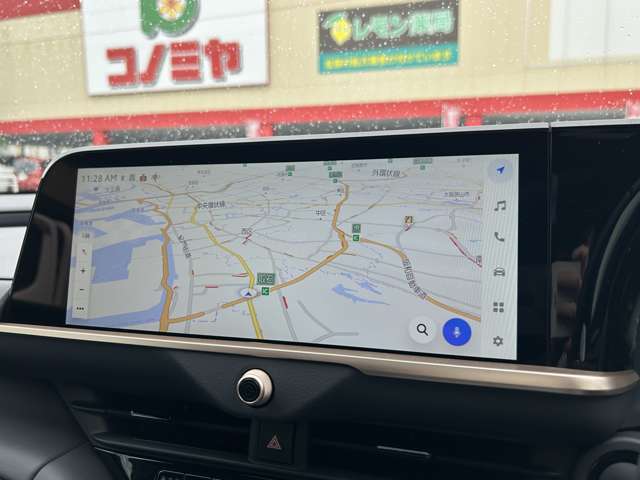 ★メーカーナビゲーションです！綺麗な液晶で視認性もよく、快適なドライブをお楽しみいただけます！