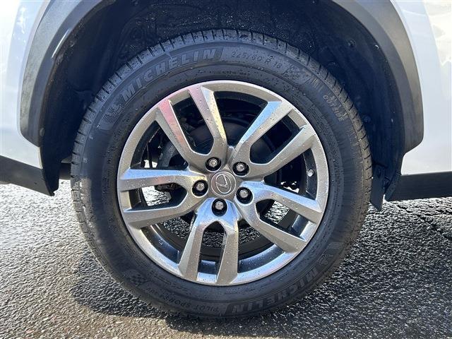 中古車でも安心してお乗りいただく為に、無料保証を付帯。もちろん、全国対応の保証となりますので安心してお買い求めいただけます。最長3年の有償保証もご用意しております。※一部対象外の車両もございます。
