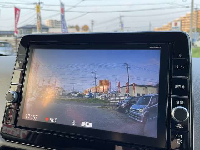 ドライブレコーダーはナビ連動型なので、映像の確認はその場で、ナビ画面でできます☆