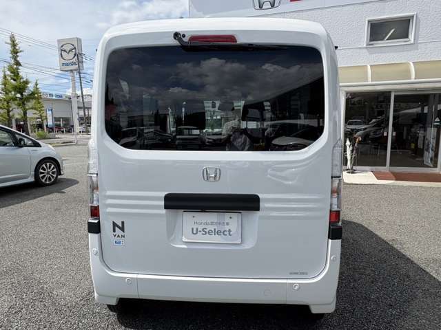 全車中古車保証付きでの販売を行っておりますので、しっかりお車見させていただきます。お車の納車まで2.3週間お時間いただいております。