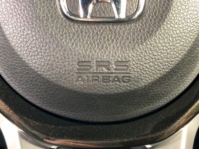 豊富に在庫を取り揃えています。 軽自動車からミニバン、セダン、SUV、話題のハイブリッド車などなど続々入荷中です！