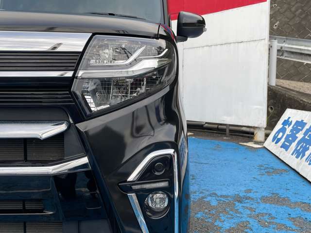 最終モデル　特別仕様車　純正8インチSDナビ　バックカメラ　フルセグ　DVD　BT　ドラレコ　ETC　両側電動扉　左右シートヒーター＆シートバックテーブル　専用ハーフレザーシート　オートリトラミラー