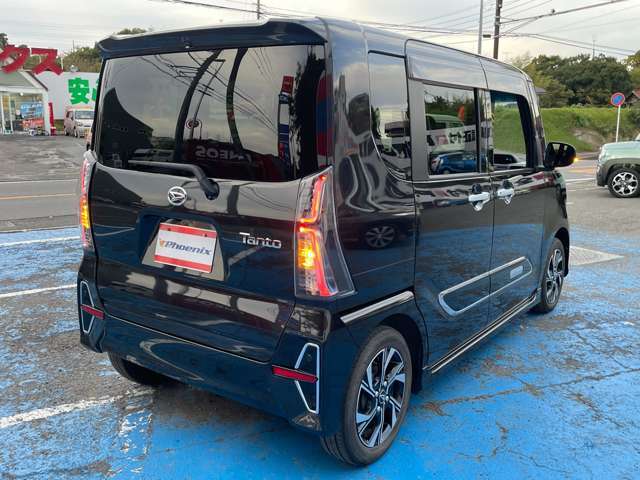 最終モデル　特別仕様車　純正8インチSDナビ　バックカメラ　フルセグ　DVD　BT　ドラレコ　ETC　両側電動扉　左右シートヒーター＆シートバックテーブル　専用ハーフレザーシート　オートリトラミラー