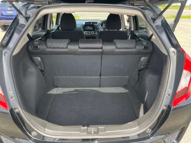 帯広店では新車販売も行っております！話題の『SKYACTIVエンジン搭載』の新型車などをショールームに展示しております♪新車をお考えのお客様もお気軽に当店のショールームに遊びに来てください♪