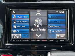 地デジテレビ対応です☆CD・DVD再生もできるので運転中退屈することもありません♪Bluetoothでハンズフリー通話ができます＾＾（Bluetoothオーディオは対応しておりません）