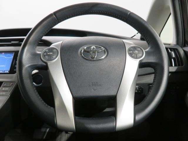 ハンドルは車を運転する上で、ずっと握っている重要なパーツです。手にフィットする物がいいですよね♪