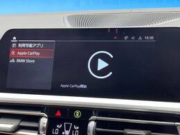 ●Apple　Car　Play：スマホとの有線接続で、ナビ・オーディオ再生などスマホのアプリ機能が画面でも使える便利機能です！