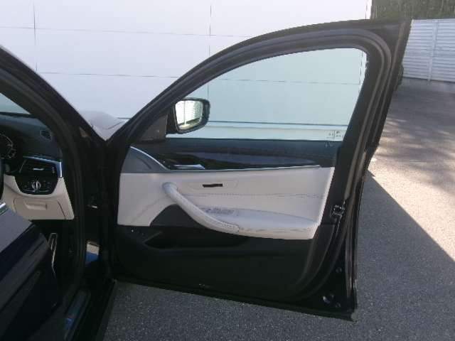 時を超えて輝き続けるBMW認定中古車♪
