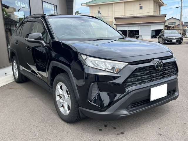 内外装ともに良好な良質車のみを掲載しております。また、機関系・駆動系・内装・外装に分けてしっかりと査定・確認を行った後の掲載となります。ご安心してお乗りいただける車両のみの掲載です。