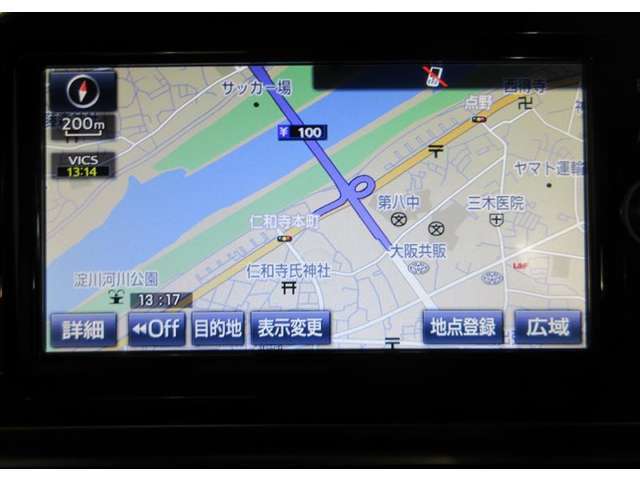 トヨタ純正のナビゲーションが装着されていますので操作しやすいです。