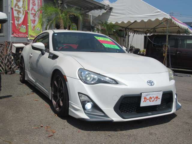 通常のオートローンも使用可。全国販売にも対応いたします。提携陸送会社にてご自宅、またはご希望の場所までお届け致します。指定の納車場所を教えて頂ければ、正確な陸送費用をお見積もり致します。