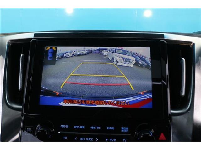 バックカメラ付きとなっておりますので、運転が苦手な方でも安心ですね。