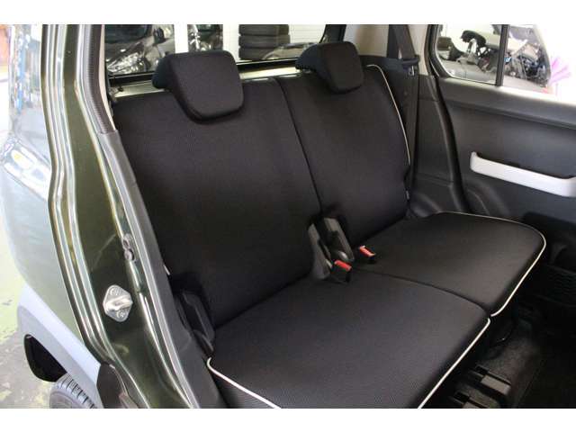 バッテリー、オイル、オイルフィルター、ワイパーゴムは全車新品交換致します。勿論、整備点検後のご納車とさせて頂いておりますので安心してお乗り頂けます。また、交換部品が出る場合でも追加費用は頂きません。