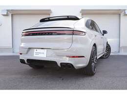 外装色はクレヨンです。