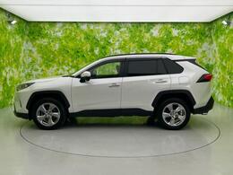 WECARSの在庫ページをご覧いただき誠にありがとうございます！WECARSは「お客様第一」をモットーにお客様のカーライフを全力でサポートいたします！