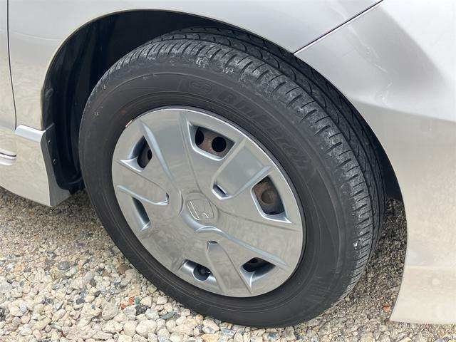 エンジンオイルやエレメント交換、タイヤ交換などお車の日々のメンテナンスも重要。定期的なメンテナンスもお任せください！