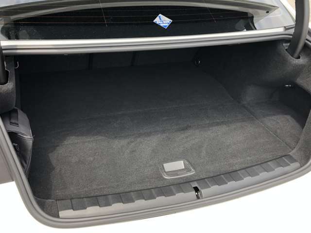 荷室の大きさは、日常使いはもちろんのこと、旅行や帰省などの荷物が多い移動であっても不便を感じることは少ないでしょう。