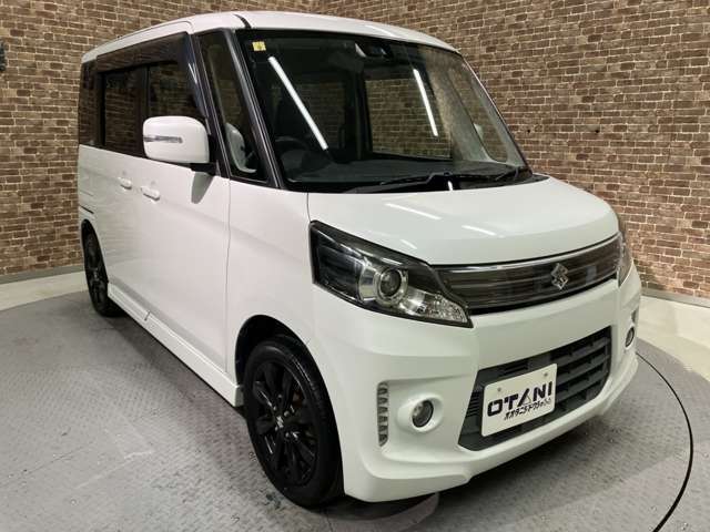 ■親切・丁寧な接客をお約束■　初めてお車のご購入を検討されている方や、お車についてあまり詳しくない方にも分かりやすい接客を心掛けております。女性営業スタッフも在籍！購入に不安がある女性の方もぜひ♪