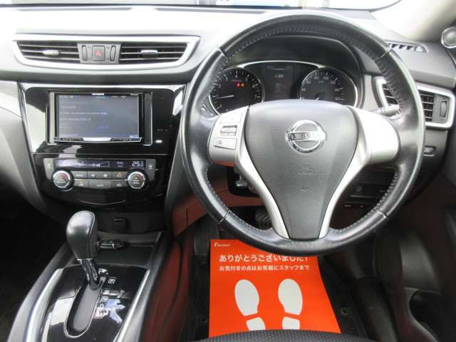 入庫した車両は、高速走行テストなどの厳しいチェックを行っております。