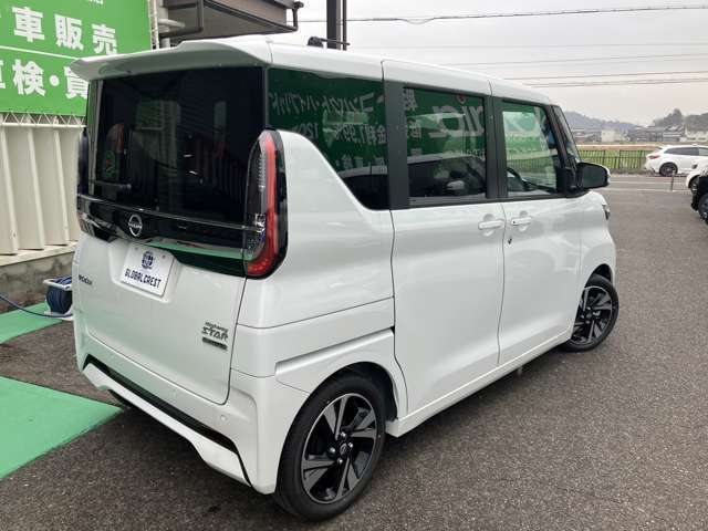 初めてお車の購入を検討している方にもプロのスタッフが分かりやすく、真摯にサポートさせて頂きます！