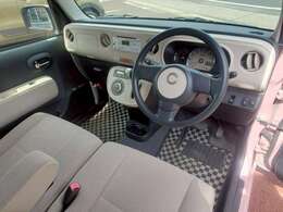 シンプルでありながら可愛さもある室内は飽きのこないデザインで操作しやすいスイッチの配置になっています！