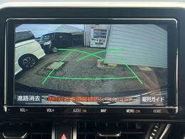 【バックカメラ】駐車時に後方がリアルタイム映像で確認できます。大型商業施設や立体駐車場での駐車時や、夜間のバック時に大活躍！運転スキルに関わらず、今や必須となった装備のひとつです！