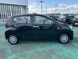 右サイドからの様子です。