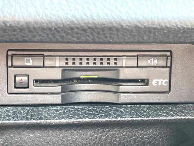 【ETC】高速道路の料金所をストレスなく通過！話題のスポットやサービスエリアに多い「スマートIC」利用時は必須のアイテムです。当店でセットアップを実施、ご納車当日からすぐにご利用いただけます！