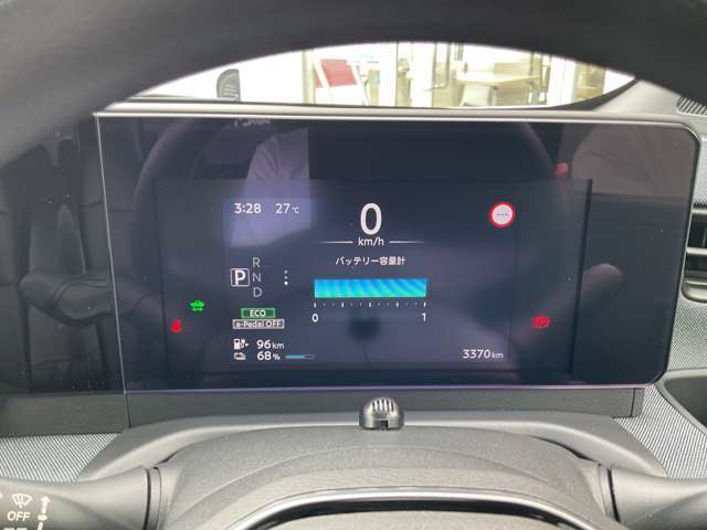 視認性の良いメーターパネル☆カラーディスプレイには運転をサポートするさまざまな情報を表示します☆