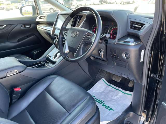 久留米みやき店では、洗車機のご利用も可能です。水洗い洗車からコーティング洗車まで誰でもご利用可能です。