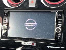 【純正ナビ】人気の純正ナビを装備。オーディオ機能も充実しており、Bluetooth接続すればお持ちのスマホやMP3プレイヤーの音楽を再生可能！毎日の運転がさらに楽しくなります！！