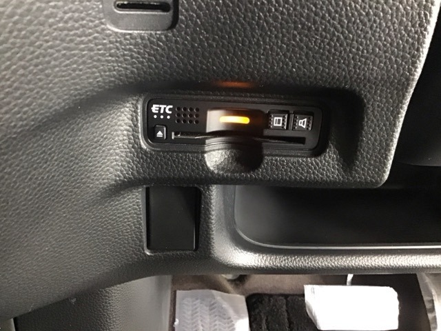 ETC付いてます。ETCが使用可能な道路通行料はキャッシュレスでスマートに走行できます。再セットアップして納車致します