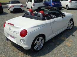 車検は令和9年4月まで！ワンオーナー車です！