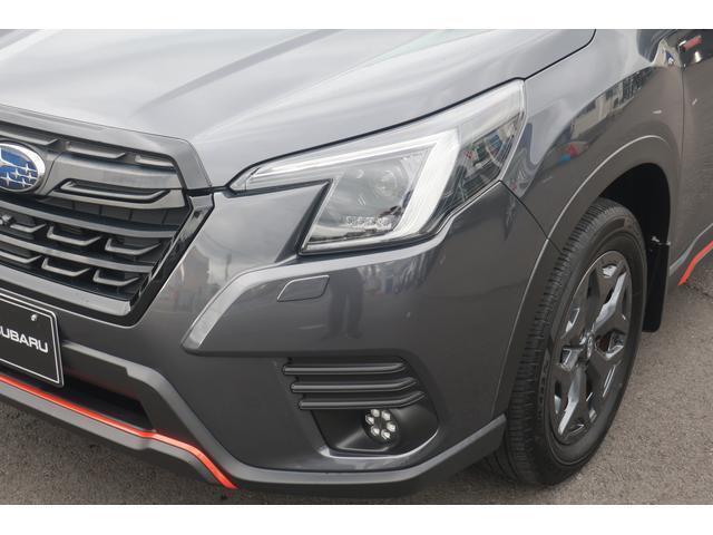 ヘッドランプウォッシャー付き。ヘッドランプについた汚れを落とせるので便利です。