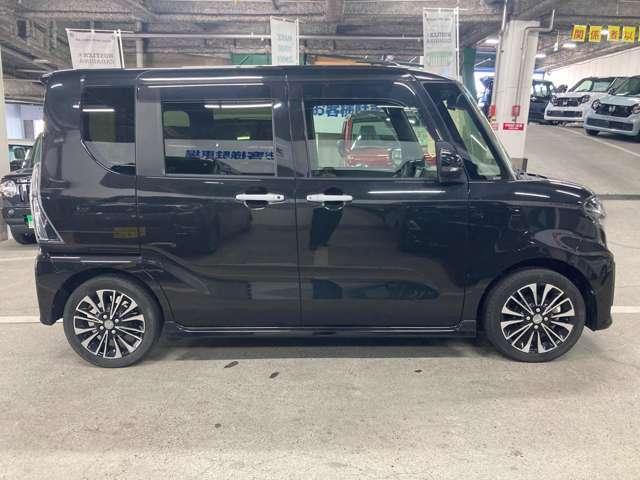 当店では、オールメーカー・オールカラーの新車・届出済み未使用車を取り揃えております。