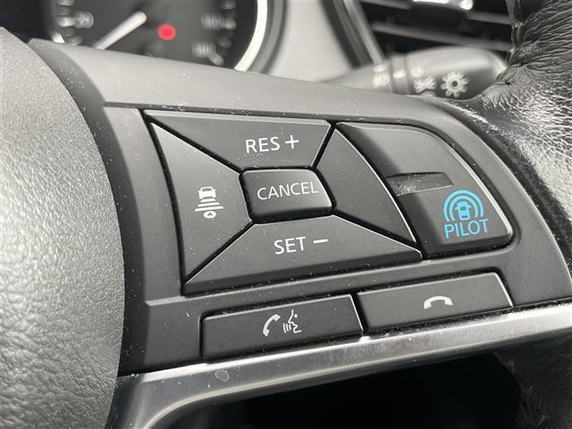 【運転席操作部】快適なドライブを楽しむための機能が装備されています！運転席から触れるので、使いやすいです！除菌プランいれていただくと、さらに清潔で安心していただけます！