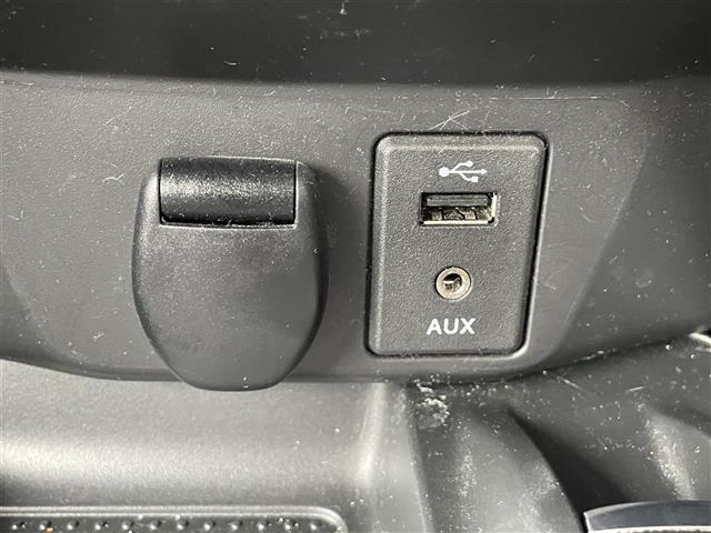 【運転席操作部】快適なドライブを楽しむための機能が装備されています！運転席から触れるので、使いやすいです！除菌プランいれていただくと、さらに清潔で安心していただけます！