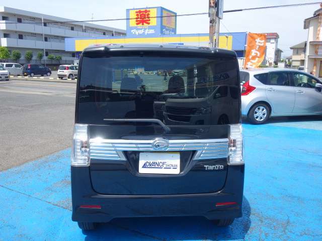 遠方納車もお任せください。ネットワークを活かし全国へお届けいたします。お住いの地域により陸送費用が異なりますので、スタッフまでお問い合わせください。